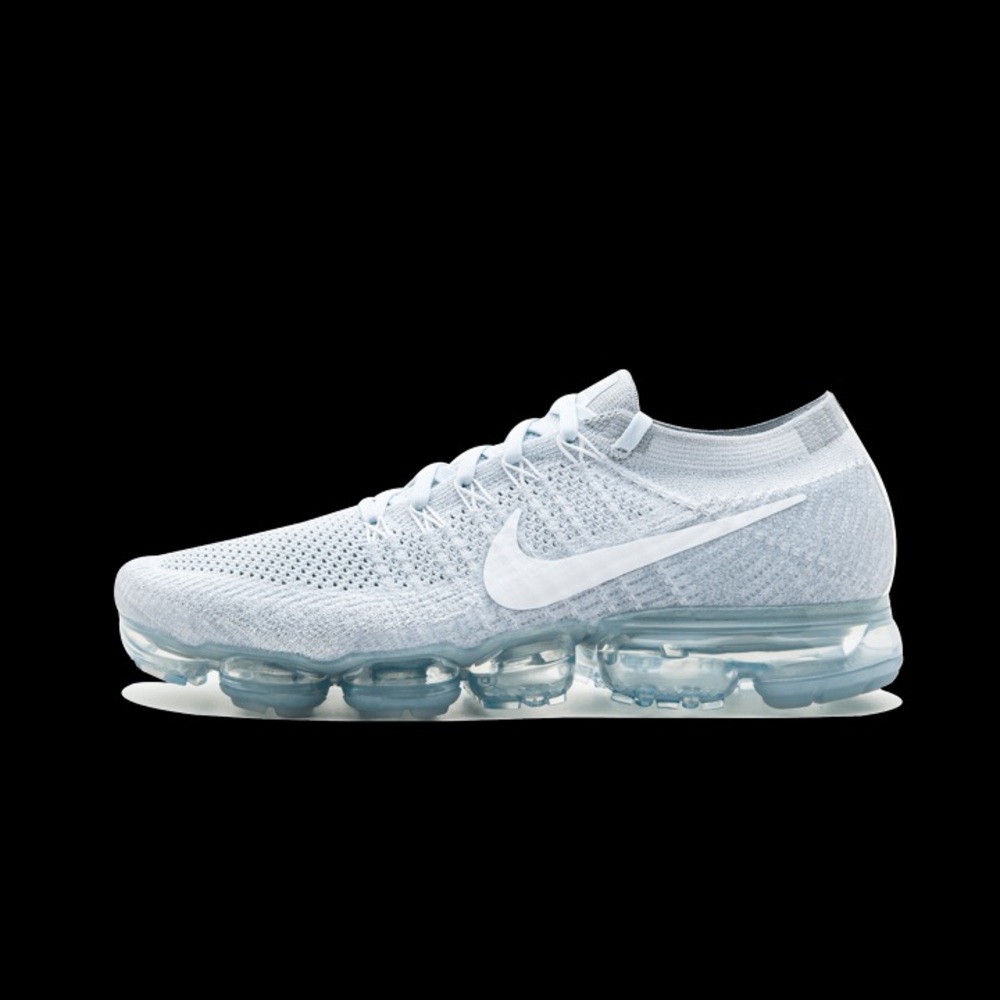 NIKE AIR VAPORMAX PURE PLATINUM GOOD CONDITION 8.5